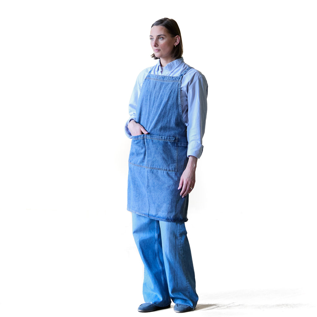 model hand in pocket