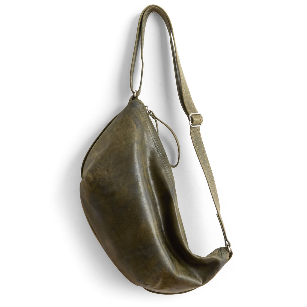 beau duffel in moss