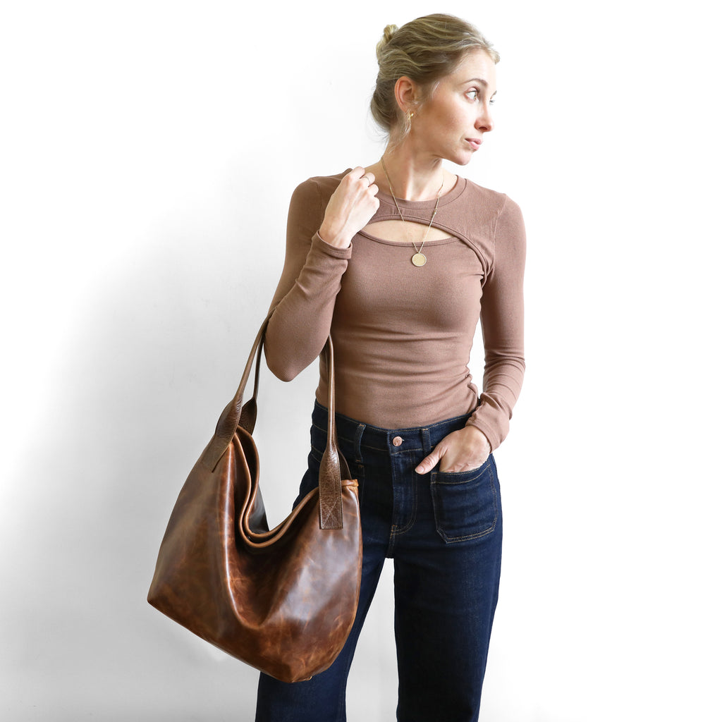 the tyler large in selkie and vintage brown