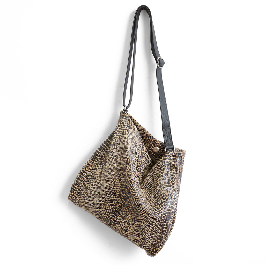 olivia size small in destroyed snake
