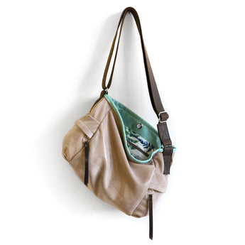 PLB416 | Joanna | Connecticut | Pillow Bucket - Small