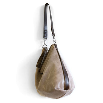 HBP043 | Tatyana | New York | Hobo Pack - Large