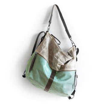 CDZ261 | Abbie | Arkansas | City Safari Double Zip - XL