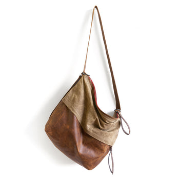 CSZ236 | Alicia | Wisconsin | City Safari Single Zip - XL<br>(substitute: non adjustable strap)