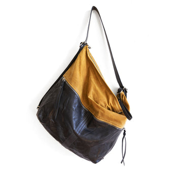CDZ470 | Allison | Massachusetts | City Safari Double Zip - XL
