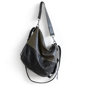 CDZ333 | Amanda | Canada | City Safari Double Zip Hoop - Medium