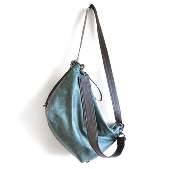 DFL314 | Amanda | Massachusetts | Duffel - Small