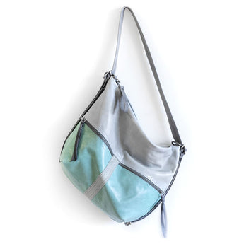 CDZ220 | Amy | Colorado | City Safari Double Zip - Medium