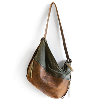 CDZ251 | Anali | Colorado | City Safari Double Zip - Medium