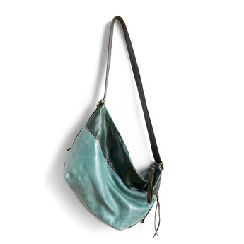 DFL523 | Andrea | Connecticut | Duffel - Medium