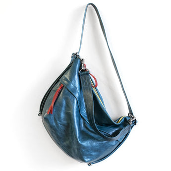 DFL161 | Andrea | Wisconsin | Single Zip Duffel - Medium