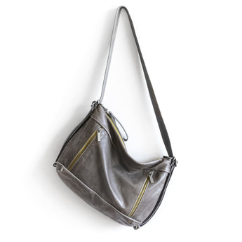 SBW144 | Beth | Connecticut | Subway Double Zip - Medium