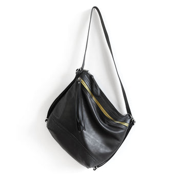 VTG548 | Betsy | Colorado | Vintage Hobo Single Zip - Small