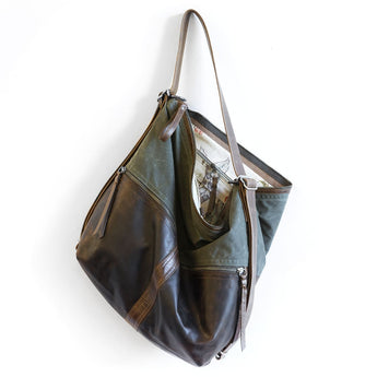 CDZ226 | Bianca | New York | City Safari Double Zip - XL
