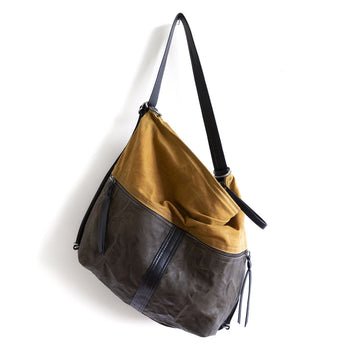 CDZ433 | Brandy | California | City Safari Double Zip - XL