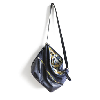 CSZ297 | Chris | Washington | City Safari Single Zip - Large<br>(substitute: non adjustable strap)