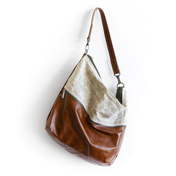 CSZ200 | Allison | Maine | City Safari Single Zip<br>(with clip on short strap) - Extra Large