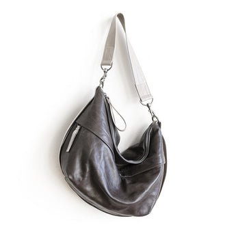 DFL060 | Courtney | Single Zip Duffel - Large