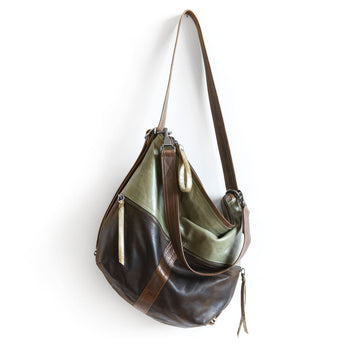 CDZ292 | Cynthia | New Hampshire | City Safari Double Zip - Medium