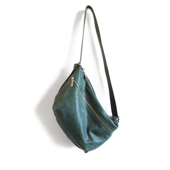 DFL353 | Daisy | Malaysia | Duffel - Small