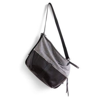CDZ622 | Daisy | Malaysia | City Safari Double Zip - Large