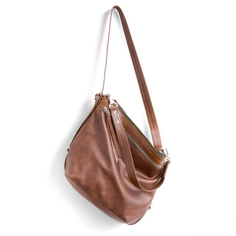 VTG645 | Daisy | Malaysia | Vintage Hobo single zip - Medium