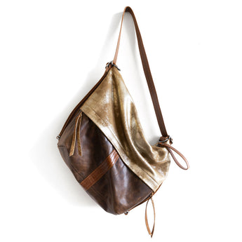 CDZ426 | Dayna | Canada | City Safari Double Zip - Medium