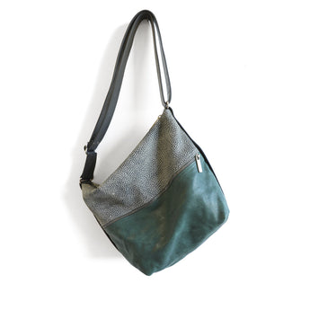 CSZ273 | Dianne | Florida | City Safari Single Zip - Small<br>(substitute: adjustable wide strap)