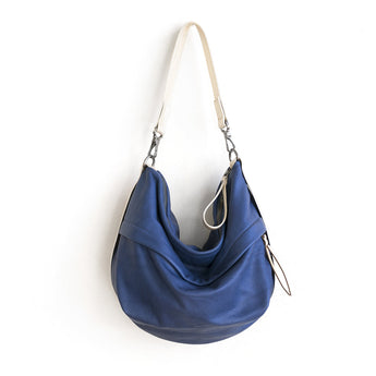 DFL021 | Elizabeth | Single Zip Duffel - Medium