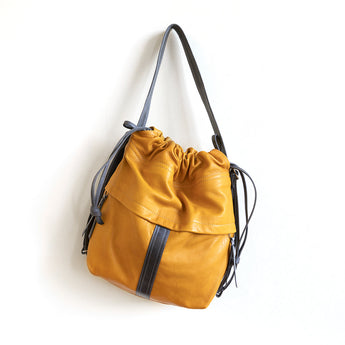 TRN024 | Elizabeth | Train Pack Double Zip - Medium