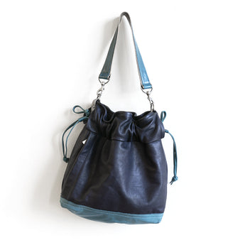 VZC006 | Elizabeth | Vertical Zip Cinch - Medium