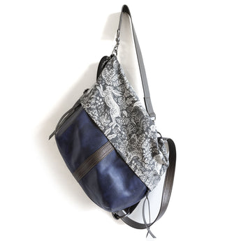 CDZ429 | Erin | Washington | City Safari Double Zip Hoop - Large