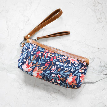ACC038 | Gina | California | Zip Pouch - Medium