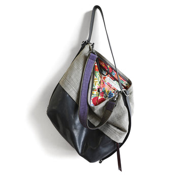 CSZ292 | Holly | Michigan | City Safari Single Zip - Large