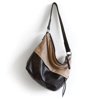CSZ199 | Jennifer | Washington | City Safari Single Zip Hoop (design change: attached wide strap) - Large