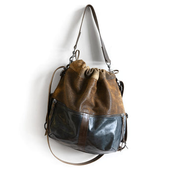 TRN241 | Jhia | Singapore | Train Pack Double Zip Hoop - Medium