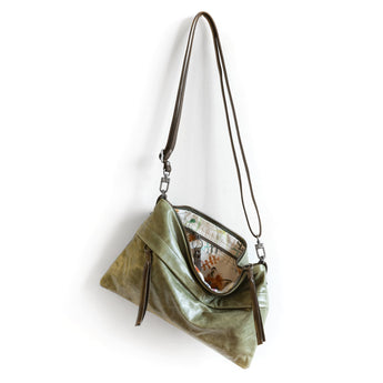 SZP045 | Judy | Florida | Single Zip Pocket Clutch