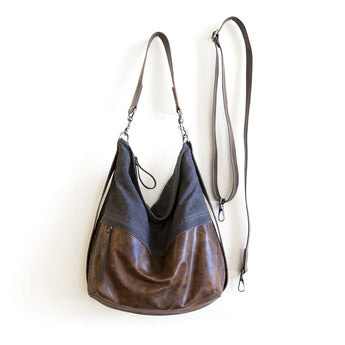 CSZ005 | Kara | City Safari Single Zip with Two Clip on Straps - Large