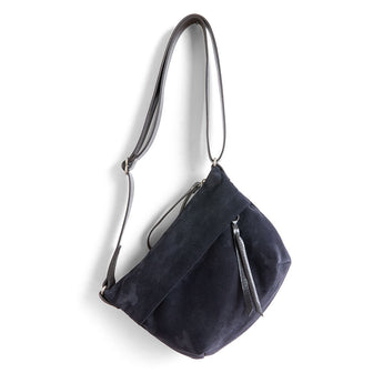 DFL618 | Karen | Massachusetts | Tiny Duffel