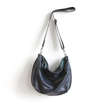 DFL039 | Kim | Single Zip Duffel - Medium