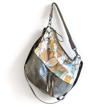 CDZ084 | Kristin | California | City Safari Double Zip Hoop - Medium