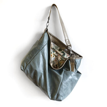 PLB466 | Kristin | California | Pillow Bucket