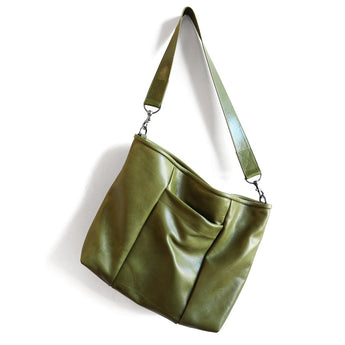 ASH099 | Leigh | New Hampshire | Asher - Large<br>(custom strap detail)
