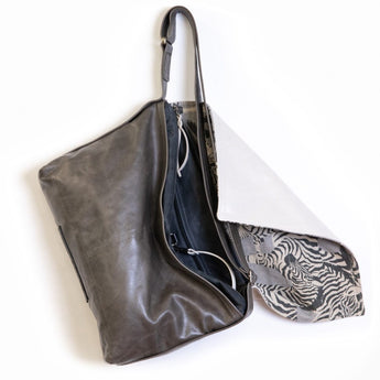 LBB014 | Lissa | Oregon | Zip Top Messenger