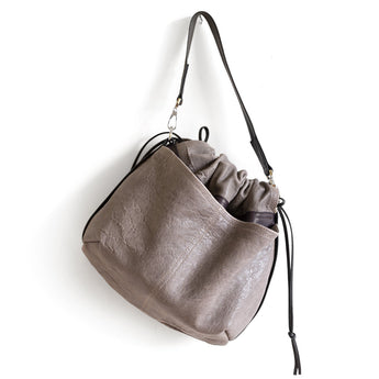 BOR146 | Mary | California | Borough (substitute: clip on strap)