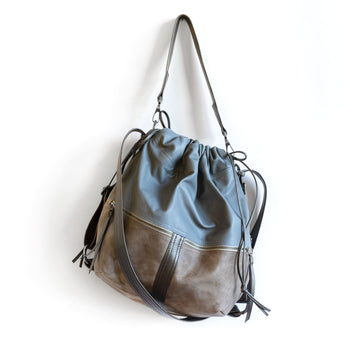 TRN125 | Megan | New York | Train Pack Double Zip Hoop