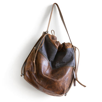 TRN037 | Melanie | New York | Train Pack Double Zip - Large