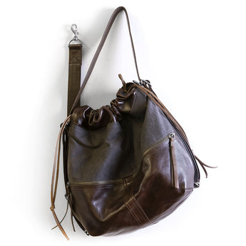 TRN060 | Melanie | New York | Train Pack Double Zip - Large