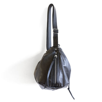 BOR270 | Michele | Netherlands | Borough Double Zip