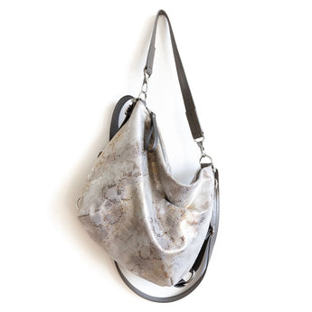 HBP057 | Michele | Netherlands | Hoop Hobo Pack - Medium